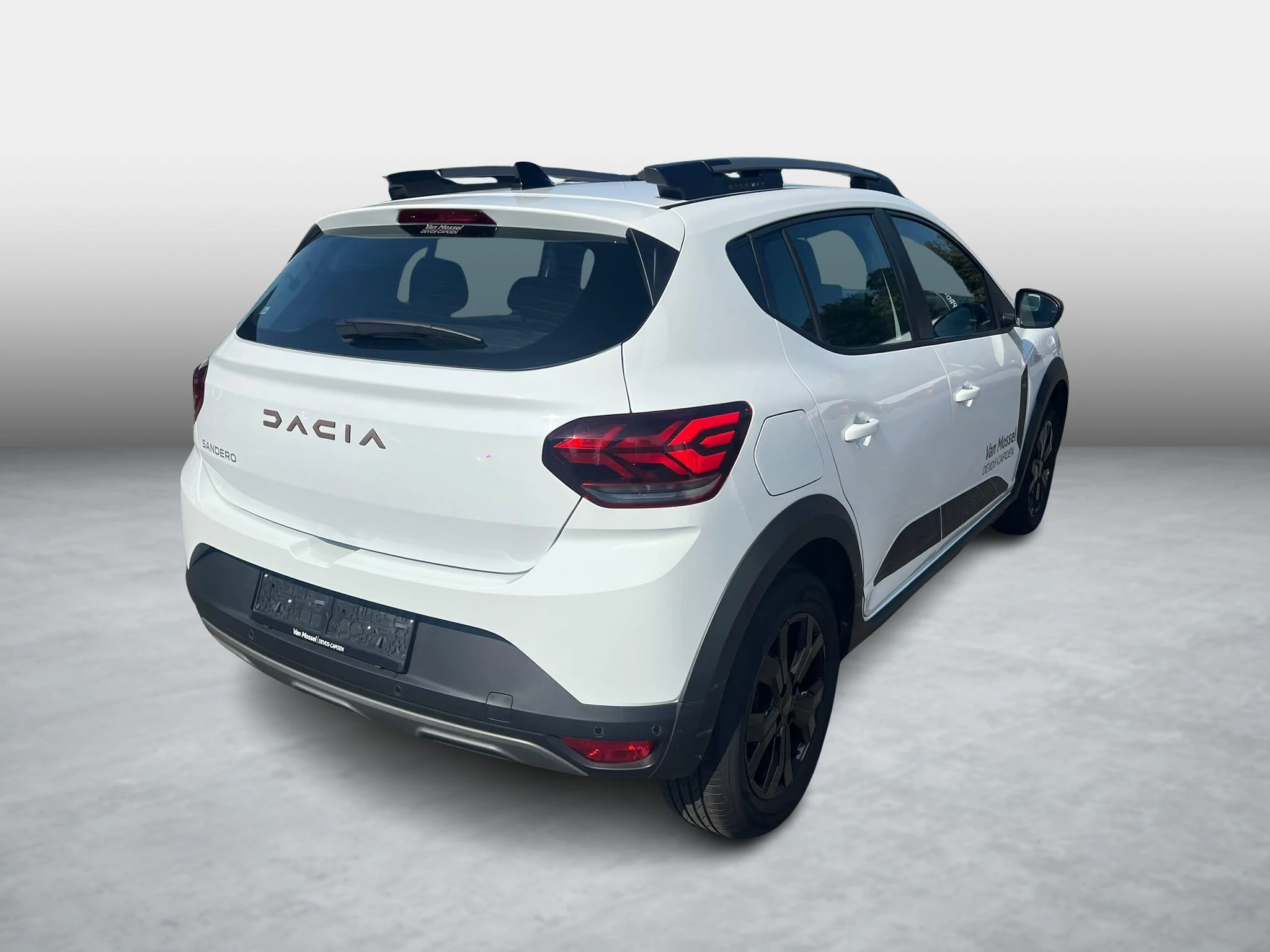 Dacia-Sandero Stepway-image-4