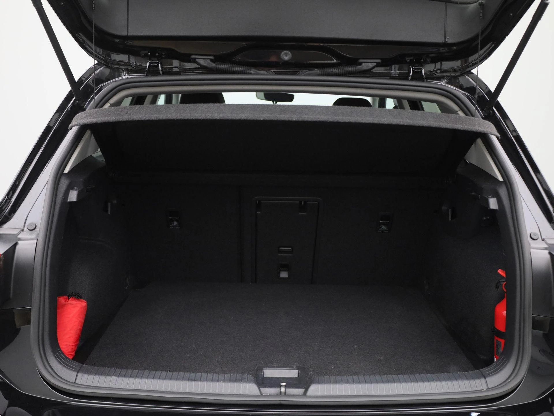 Volkswagen-Golf-image-13