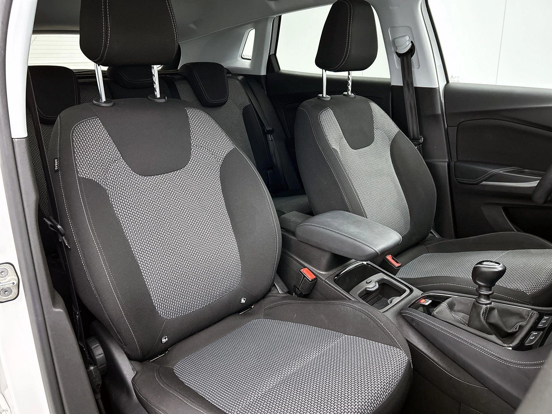 Opel-Grandland X-image-28