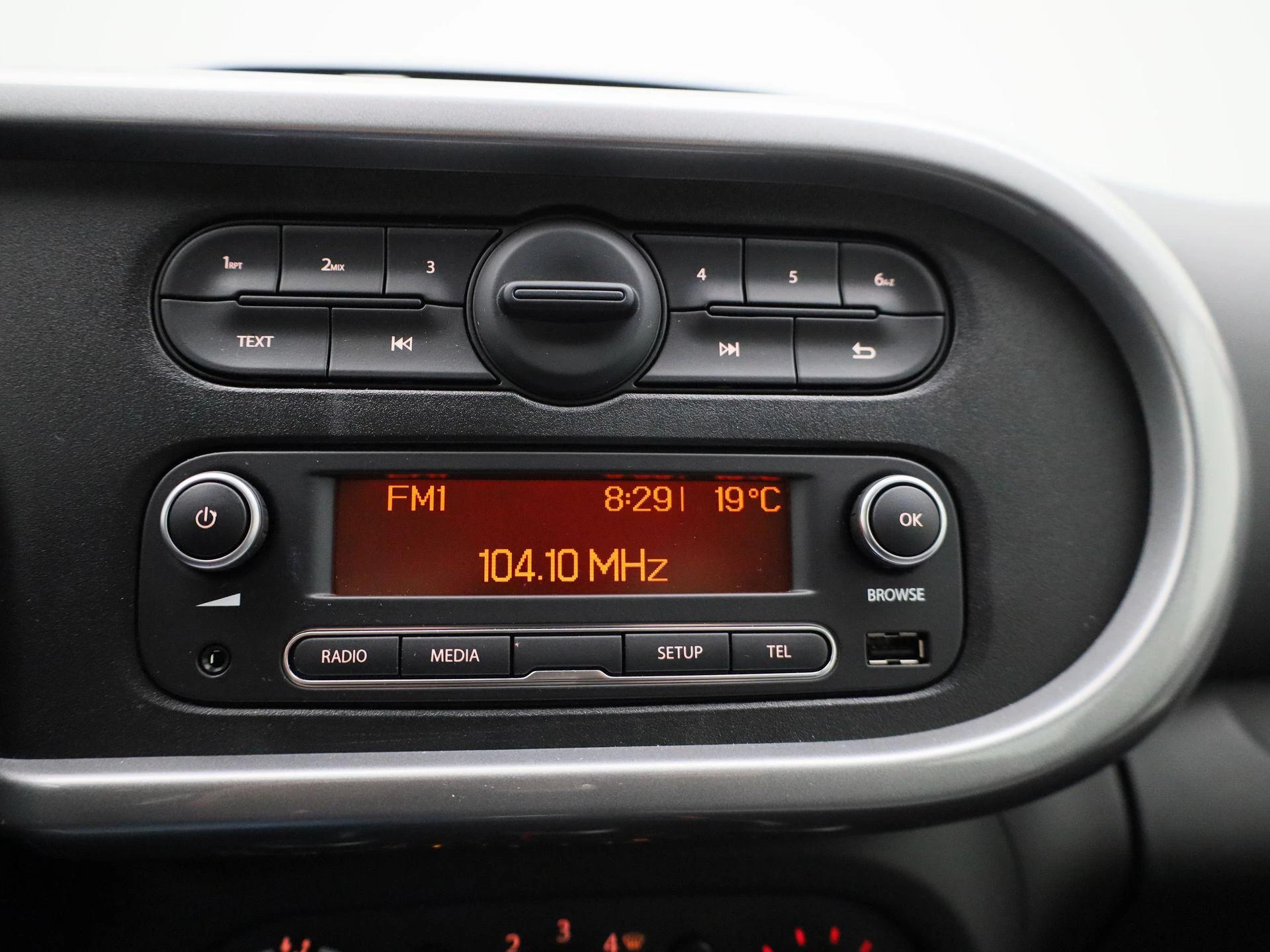 Renault-Twingo-image-14
