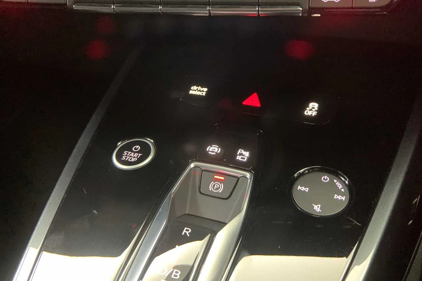 Audi-Q4 e-tron-image-19