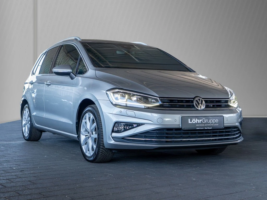 Volkswagen-Golf Sportsvan-image-2
