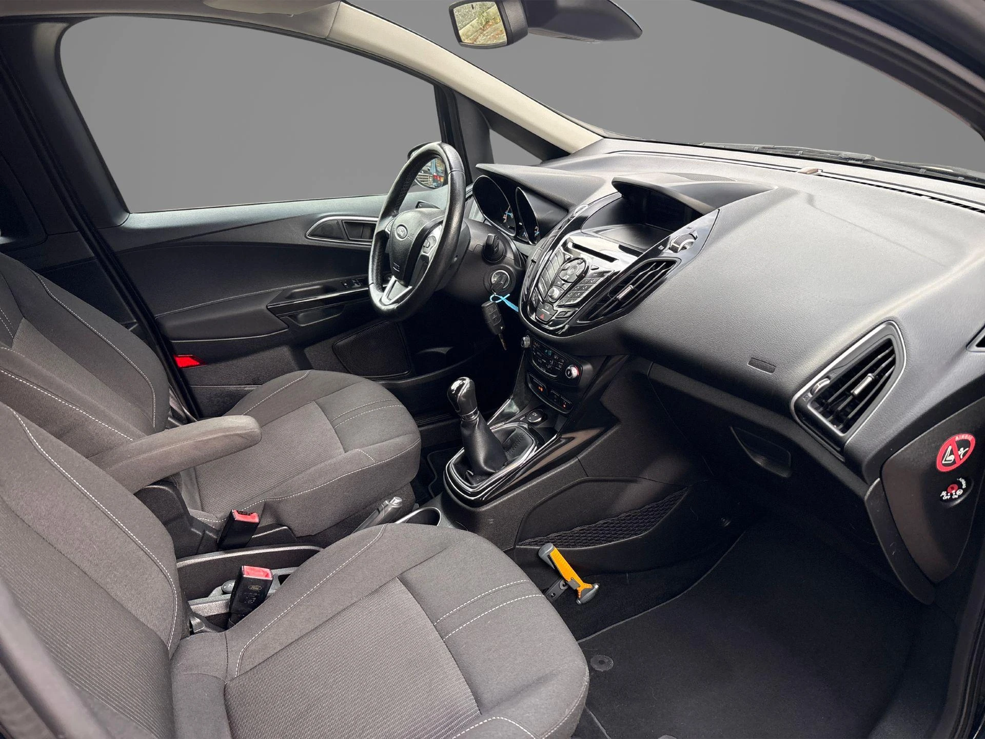 Ford-B-MAX-image-13