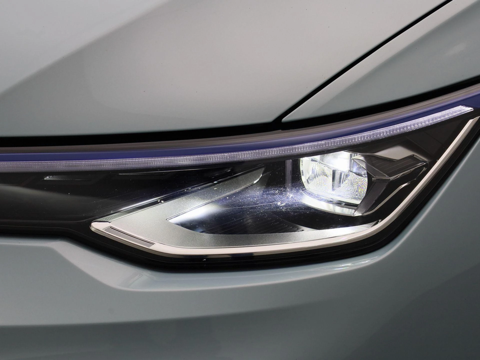 Volkswagen-Golf-image-14