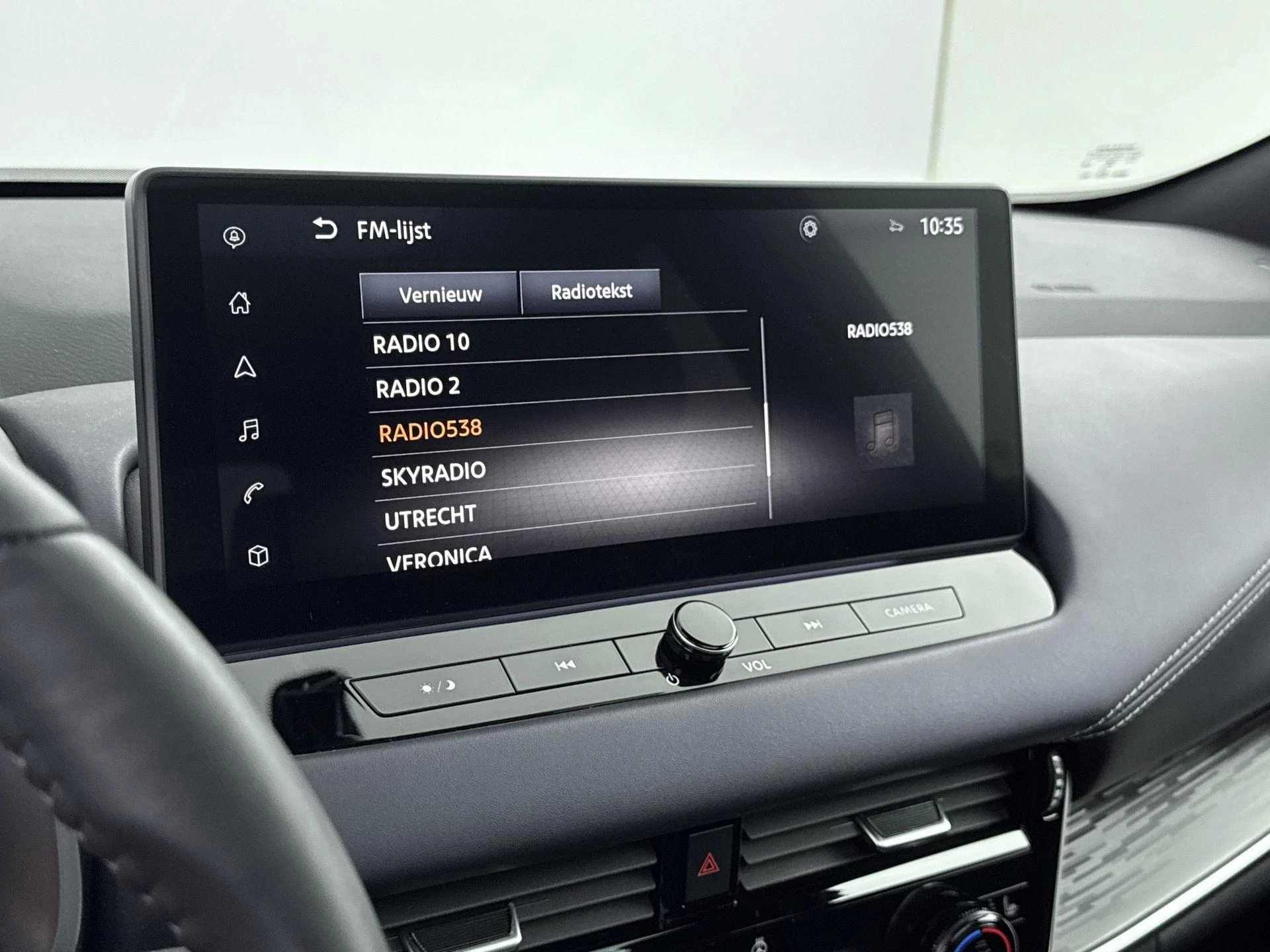 Nissan-QASHQAI-image-22