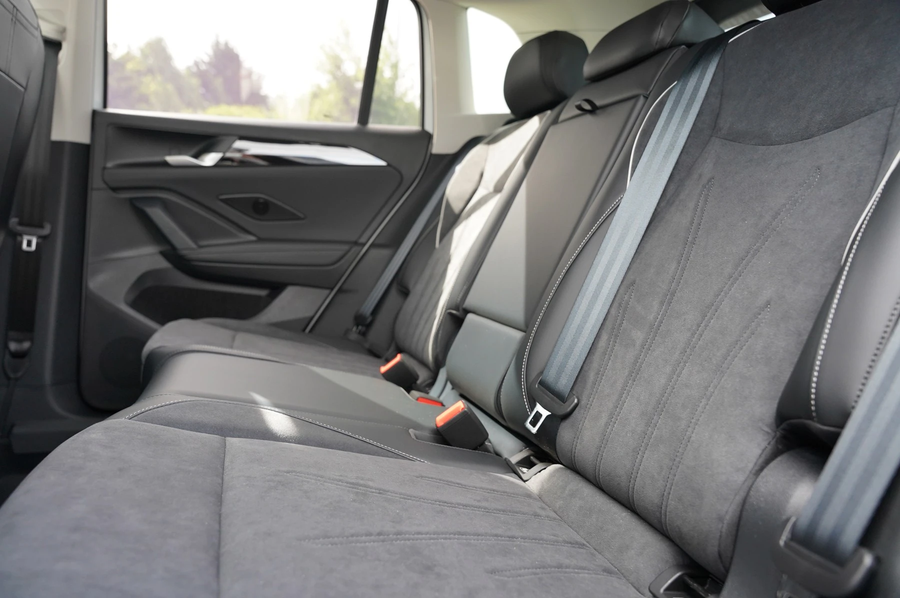 Volkswagen-Tiguan-image-8