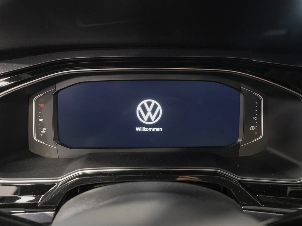 Volkswagen Polo 1,0 l TSI 5-Gang Style WR NAVI IQDrive-Paket