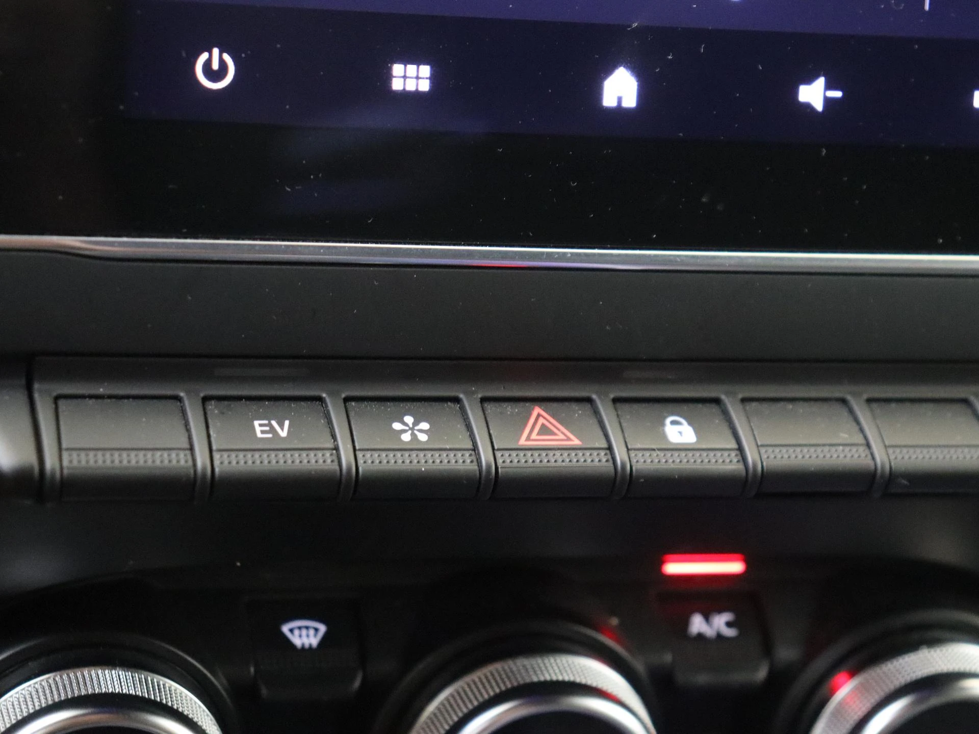 Renault-Clio-image-19