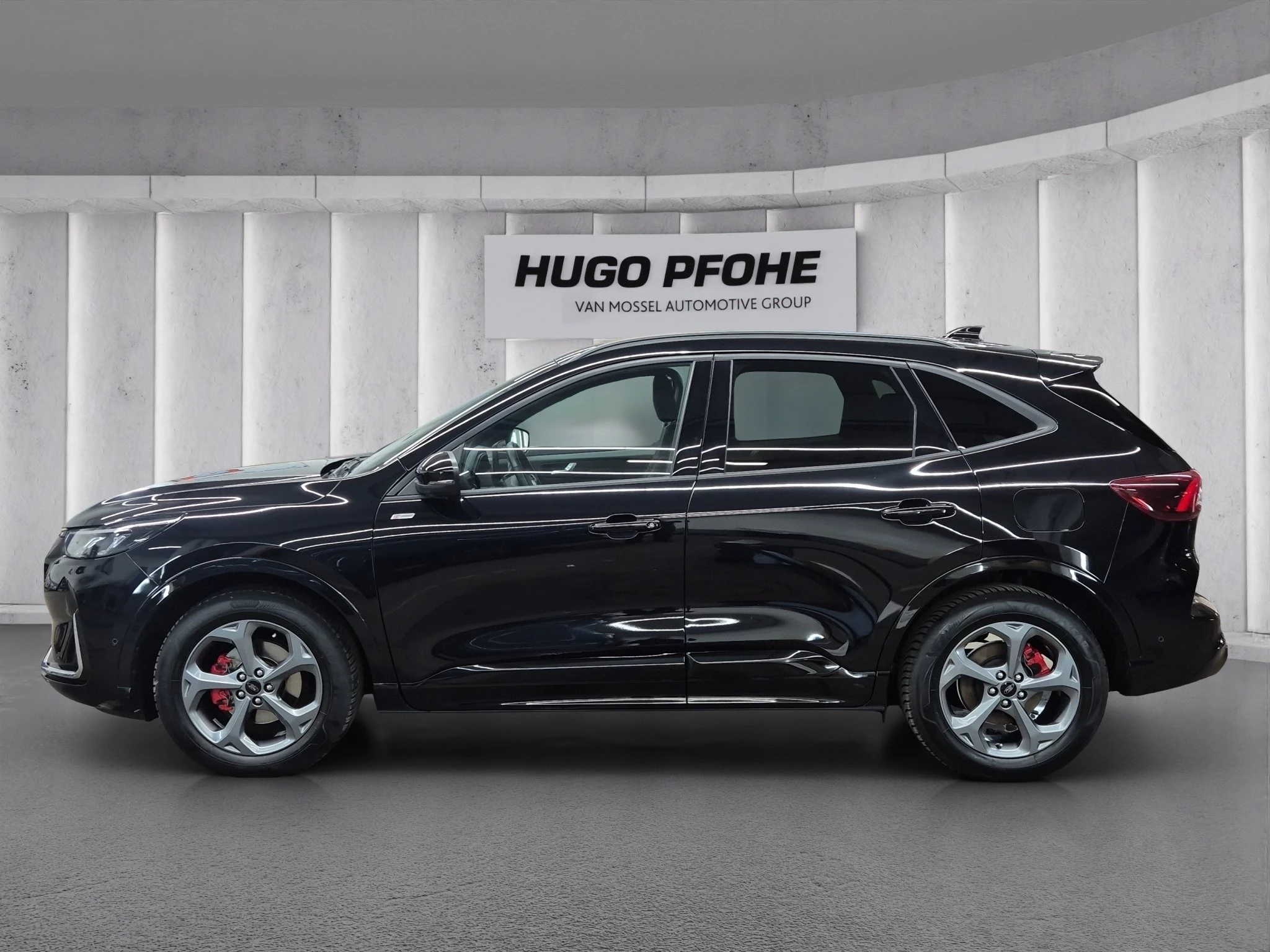 Ford Kuga ST-Line X Aut.*PANO*AHK*360GRAD*LED-MATRIX*NAVI*GRA*WINTER-PKT..