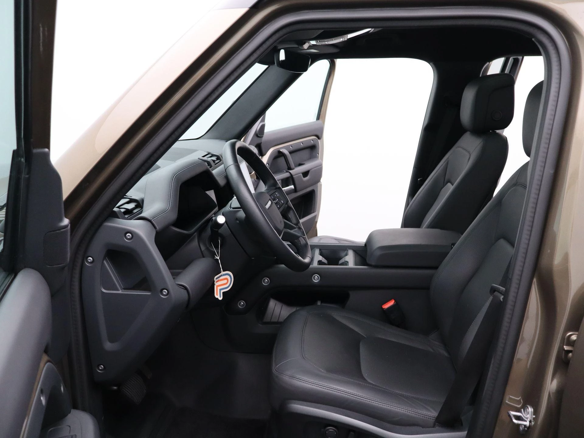 Land Rover Defender 110 2.0 P300e 110 X-Dynamic HSE