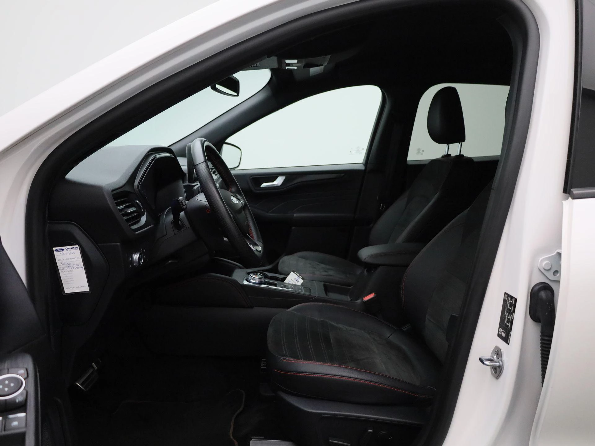 Ford-Kuga-image-8
