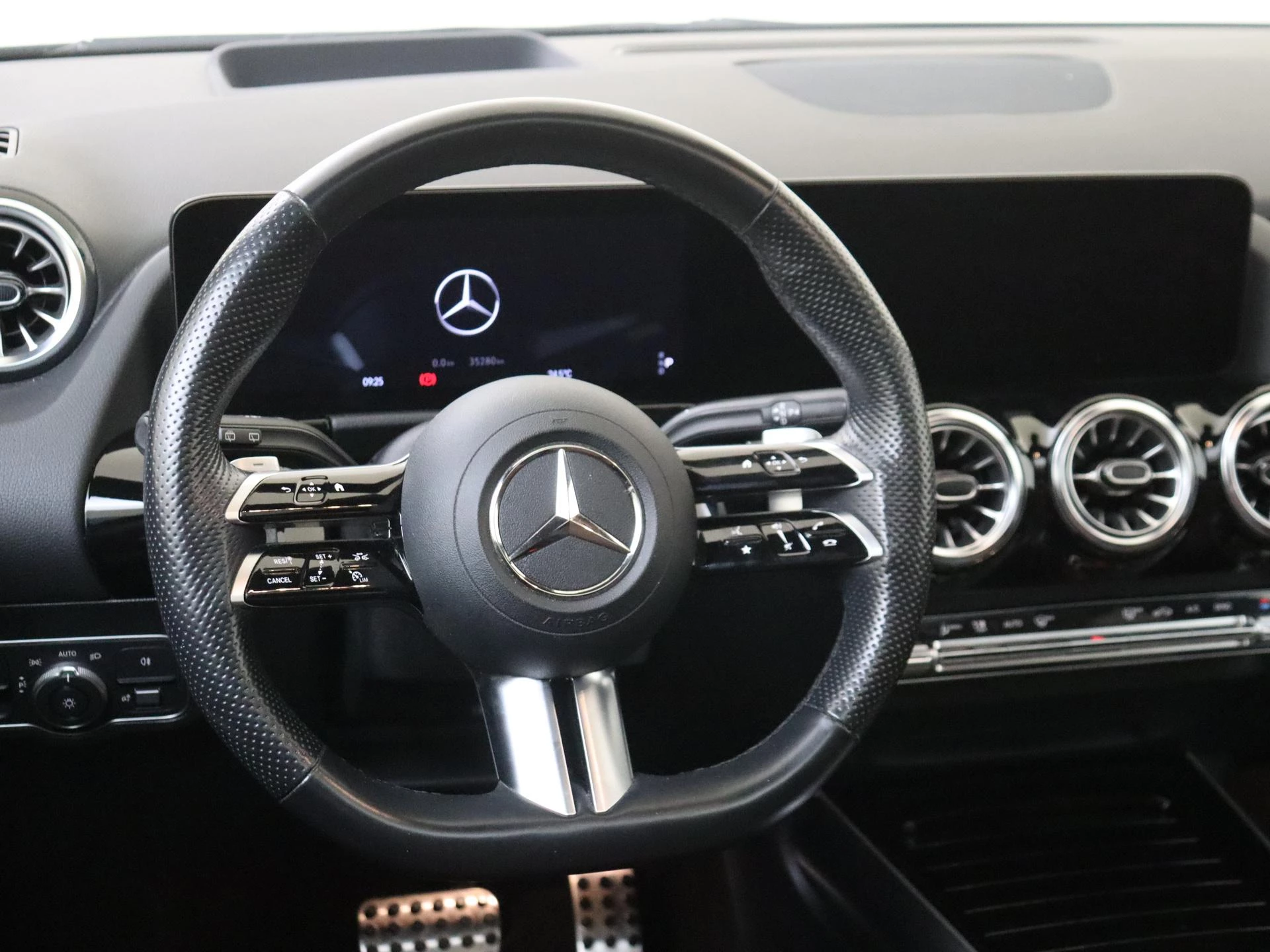 Mercedes-Benz B-Klasse 200 AMG Line