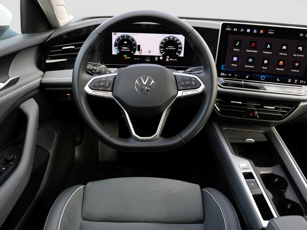 Volkswagen-Passat-image-10