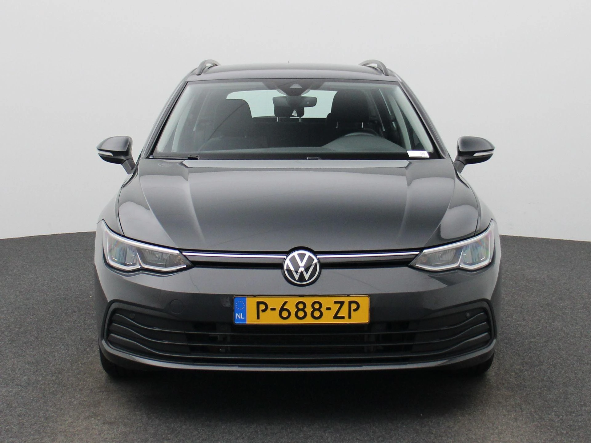 Volkswagen-Golf-image-4