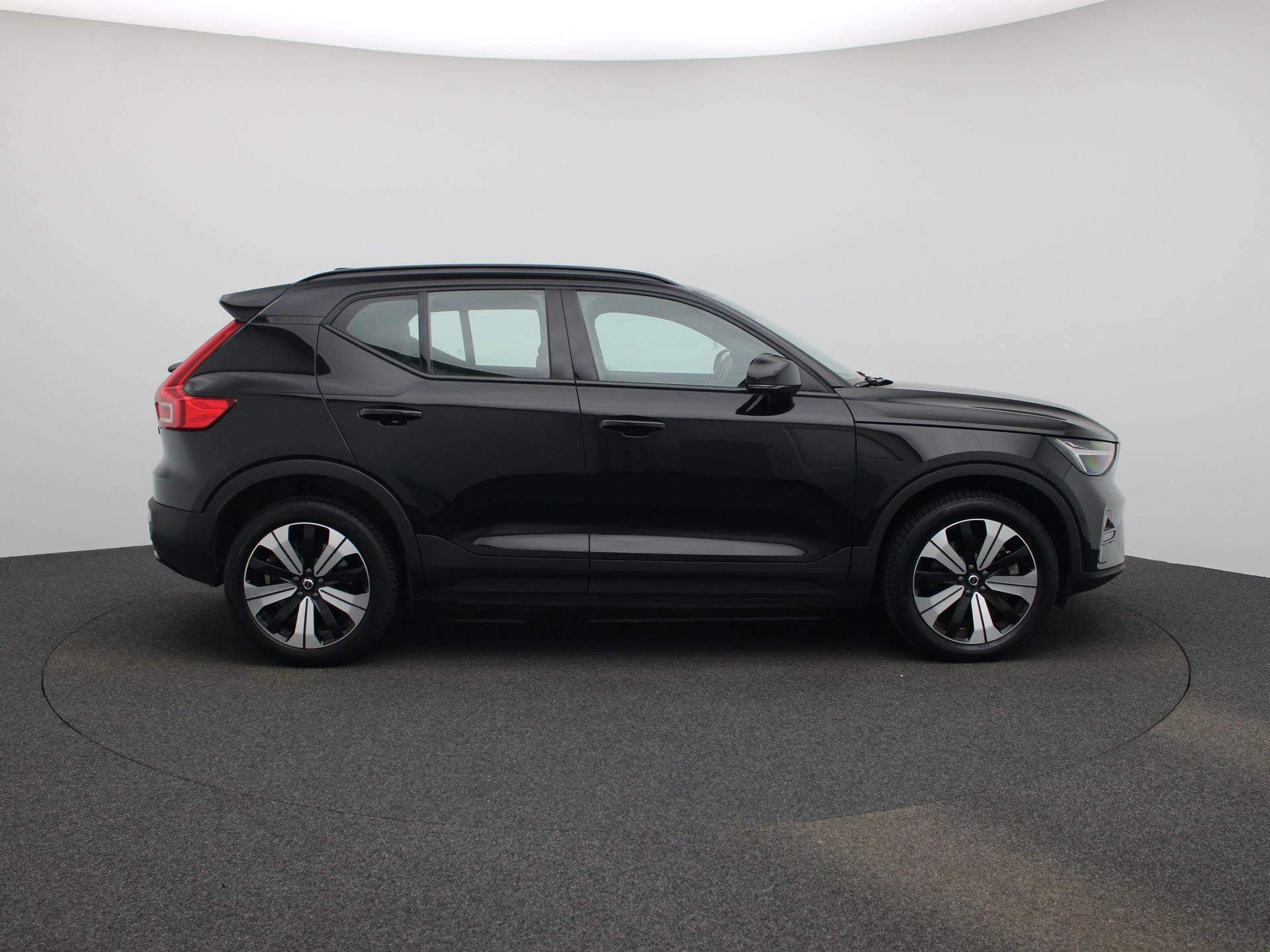 Volvo-XC40-image-5