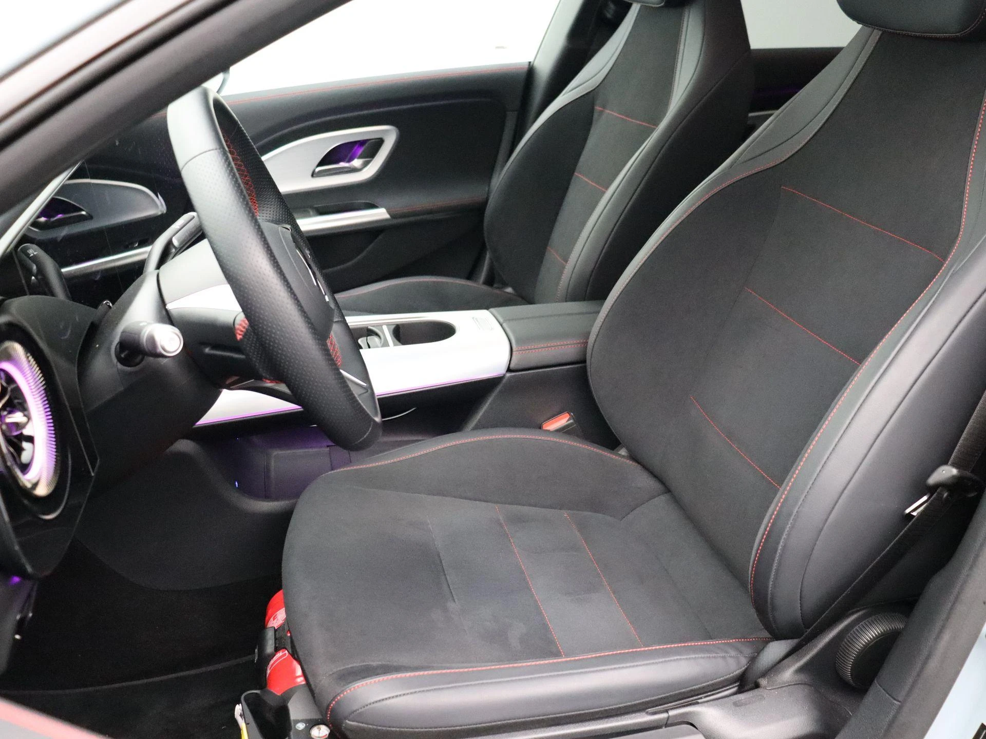 Mercedes-Benz-CLA-image-20