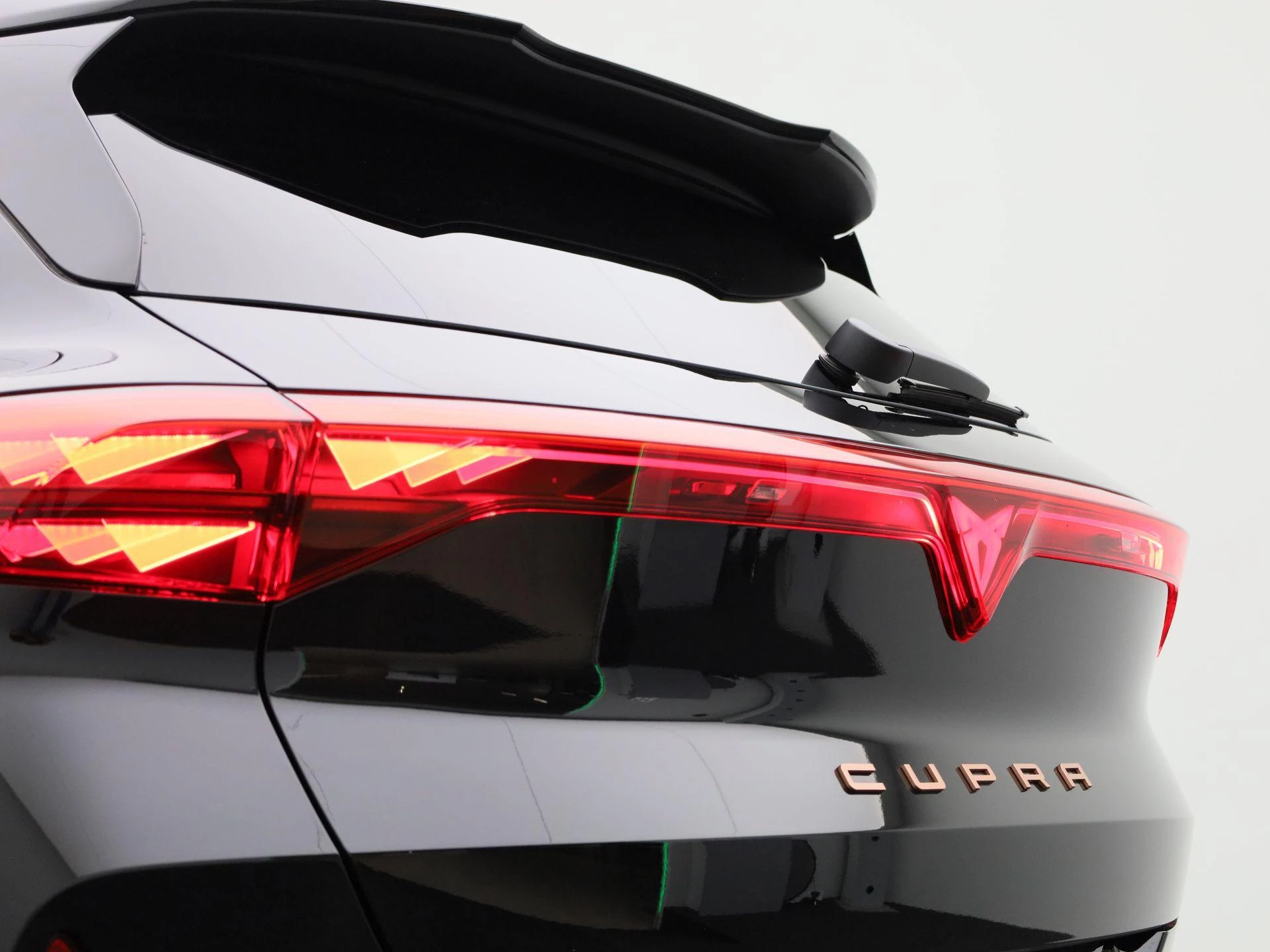 CUPRA Terramar 1.5 TSI e-Hybrid Business