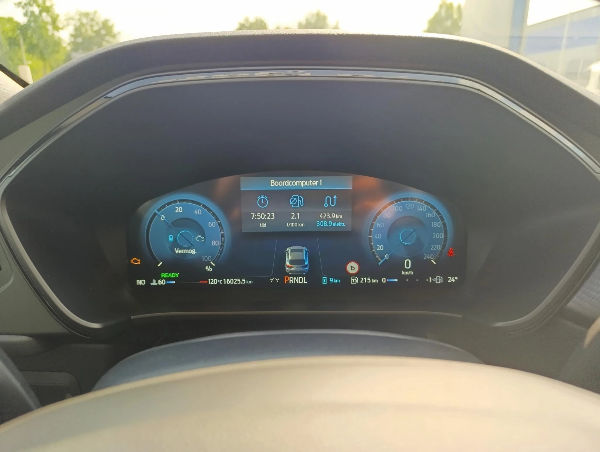 Ford-Kuga-image-27