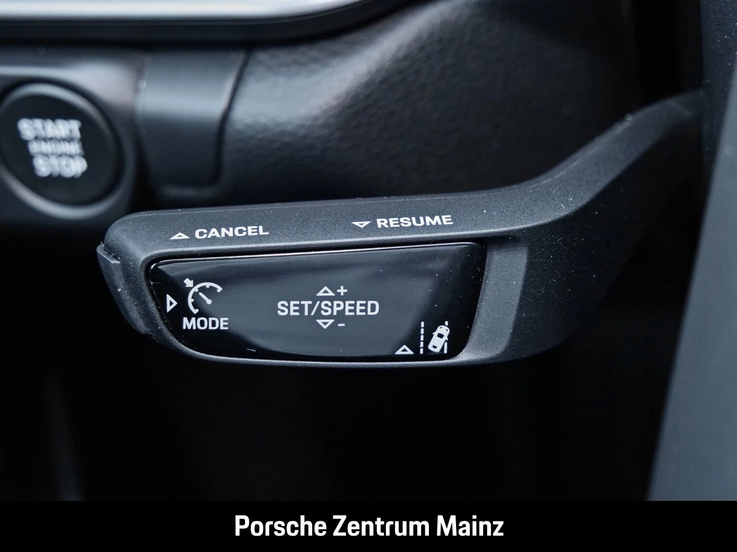 Porsche 911 992 Carrera Sportabgas Surround View BOSE carrera s
