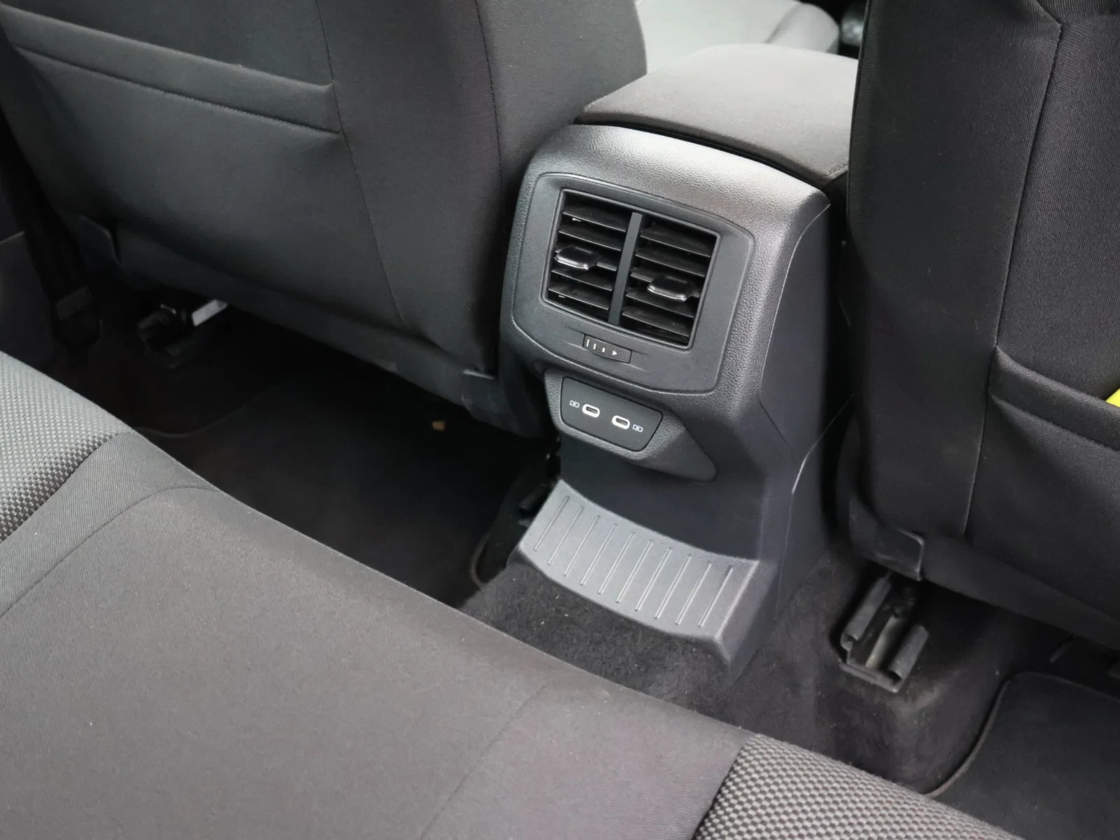 Volkswagen T-Roc T-Roc Life 1.0TSI 110PK *VIRTUAL COCKPIT*PDC*ACC*APP-CONNECT*...*