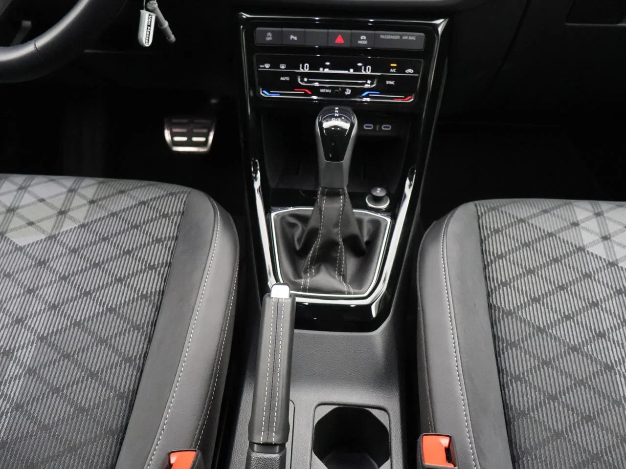 Volkswagen-T-Cross-image-20