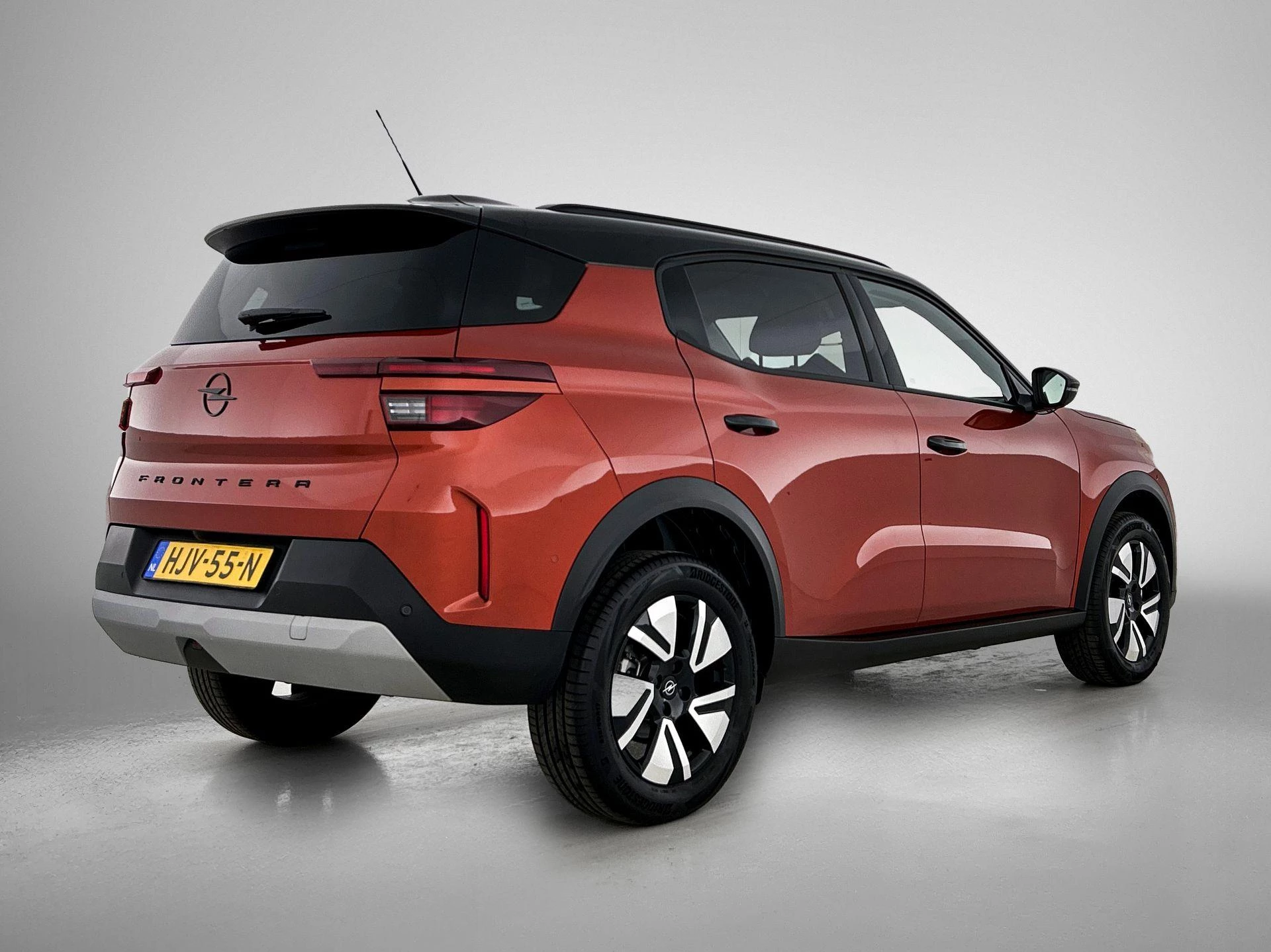Opel-Frontera-image-3