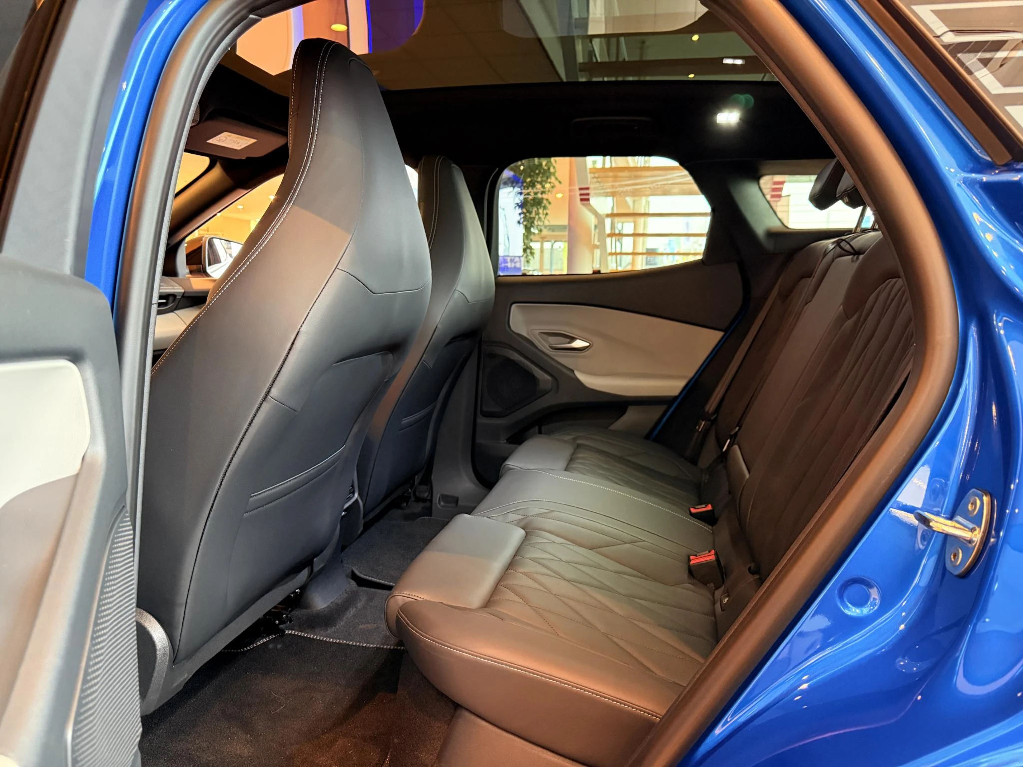 Ford-Explorer-image-17