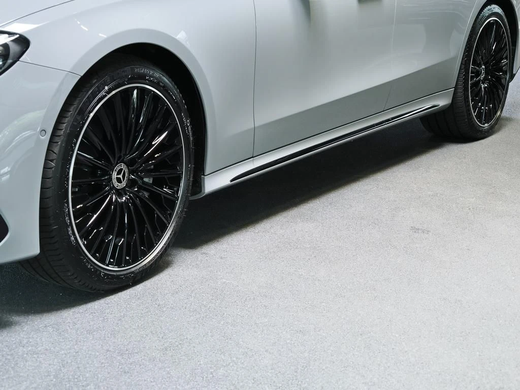 Mercedes-Benz-E-Klasse 300 de-image-5