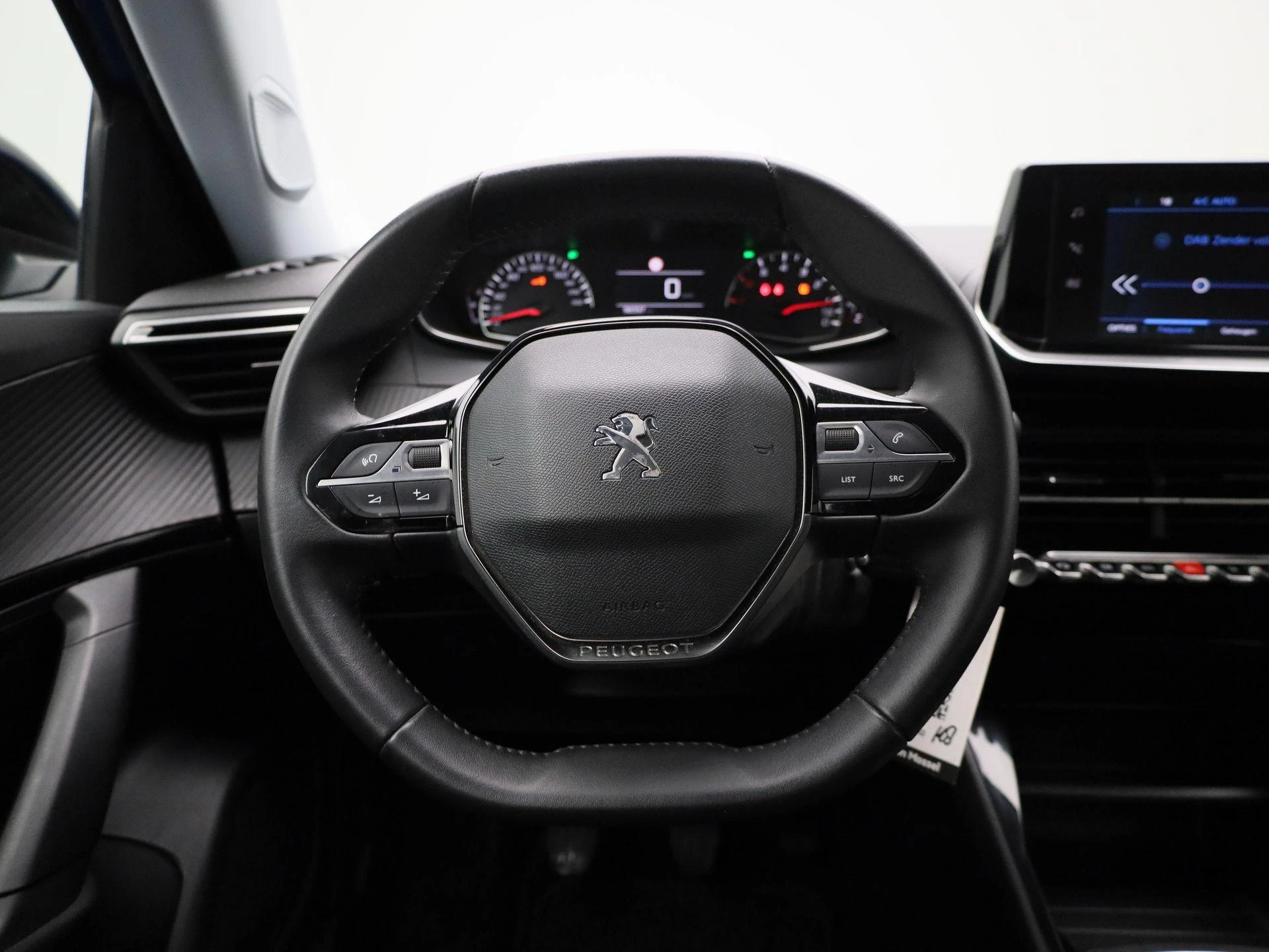 Peugeot-2008-image-6