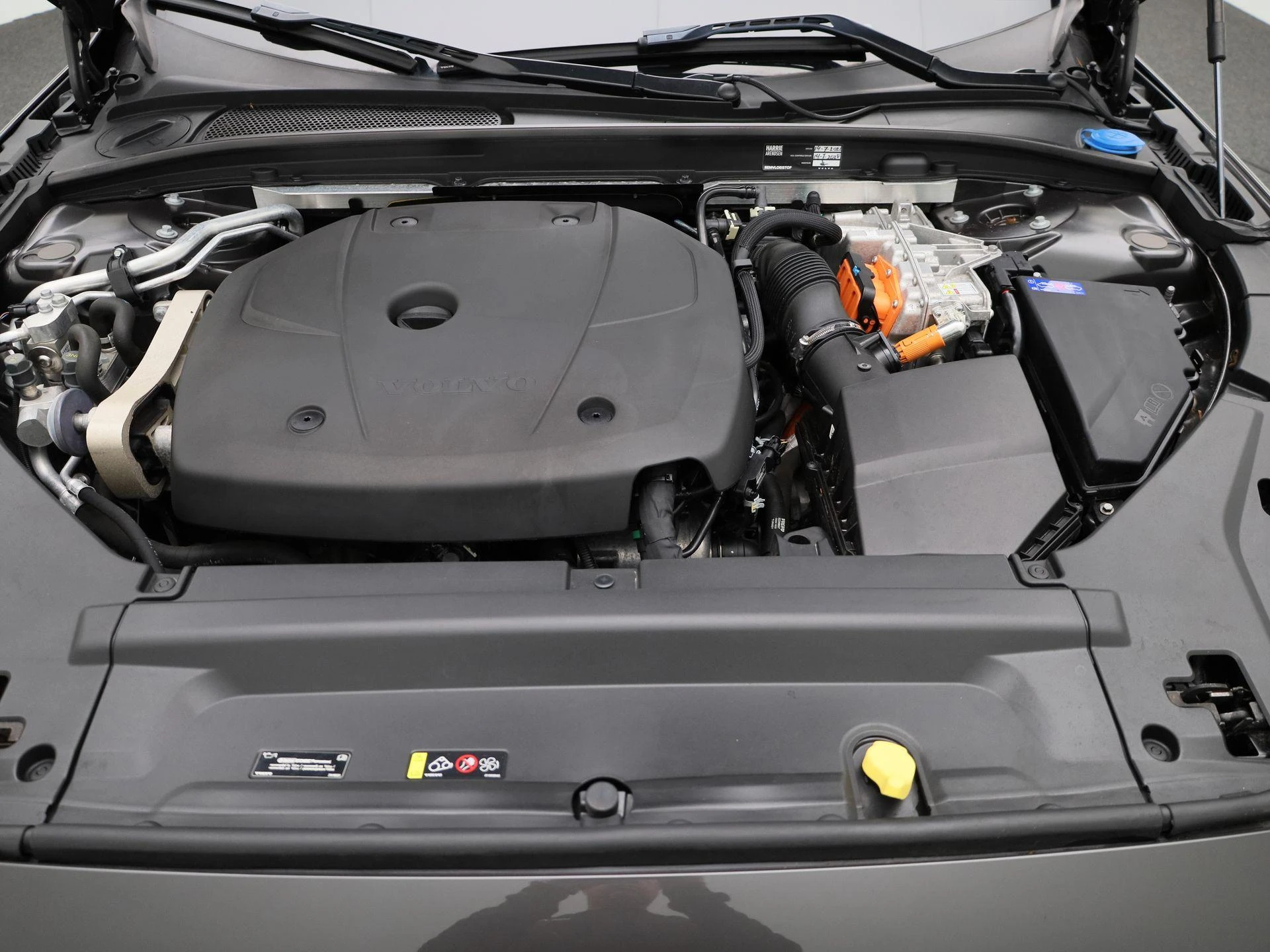 Volvo-V90-image-35