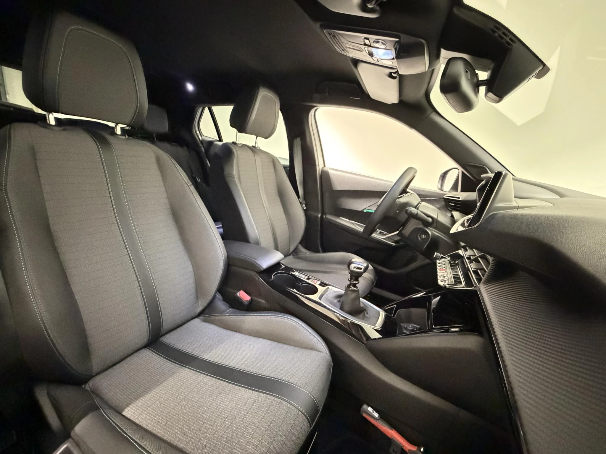 Peugeot-2008-image-21