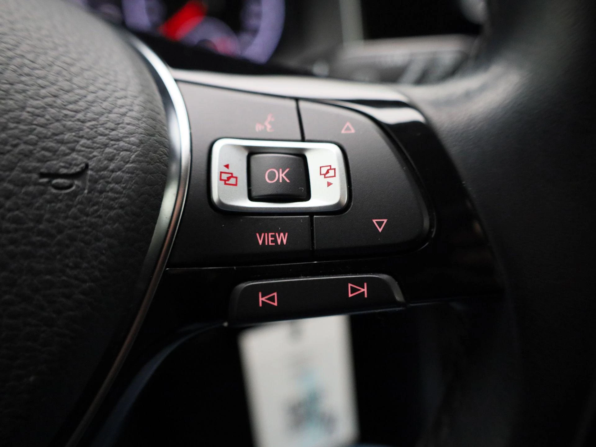 Volkswagen-Polo-image-15