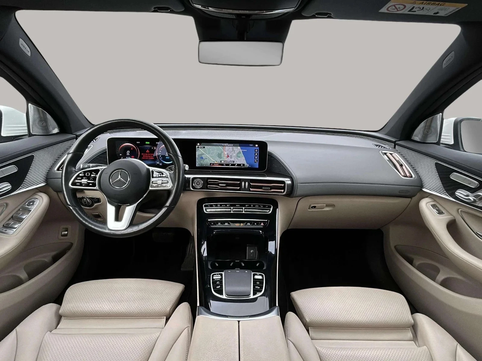Mercedes-Benz-EQC-image-14