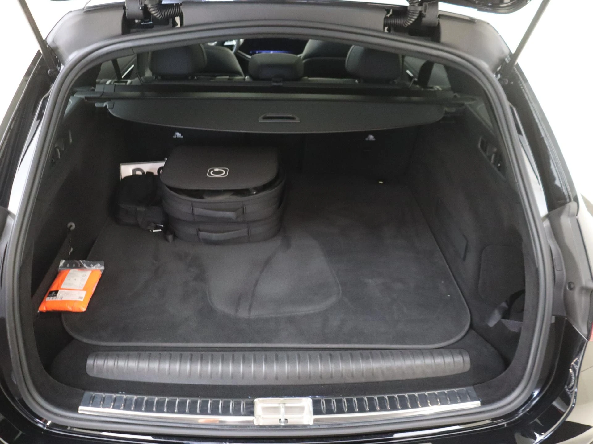 Mercedes-Benz-E-Klasse-image-29