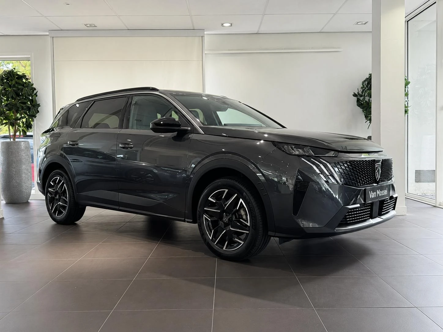 Peugeot-e-3008-image-5