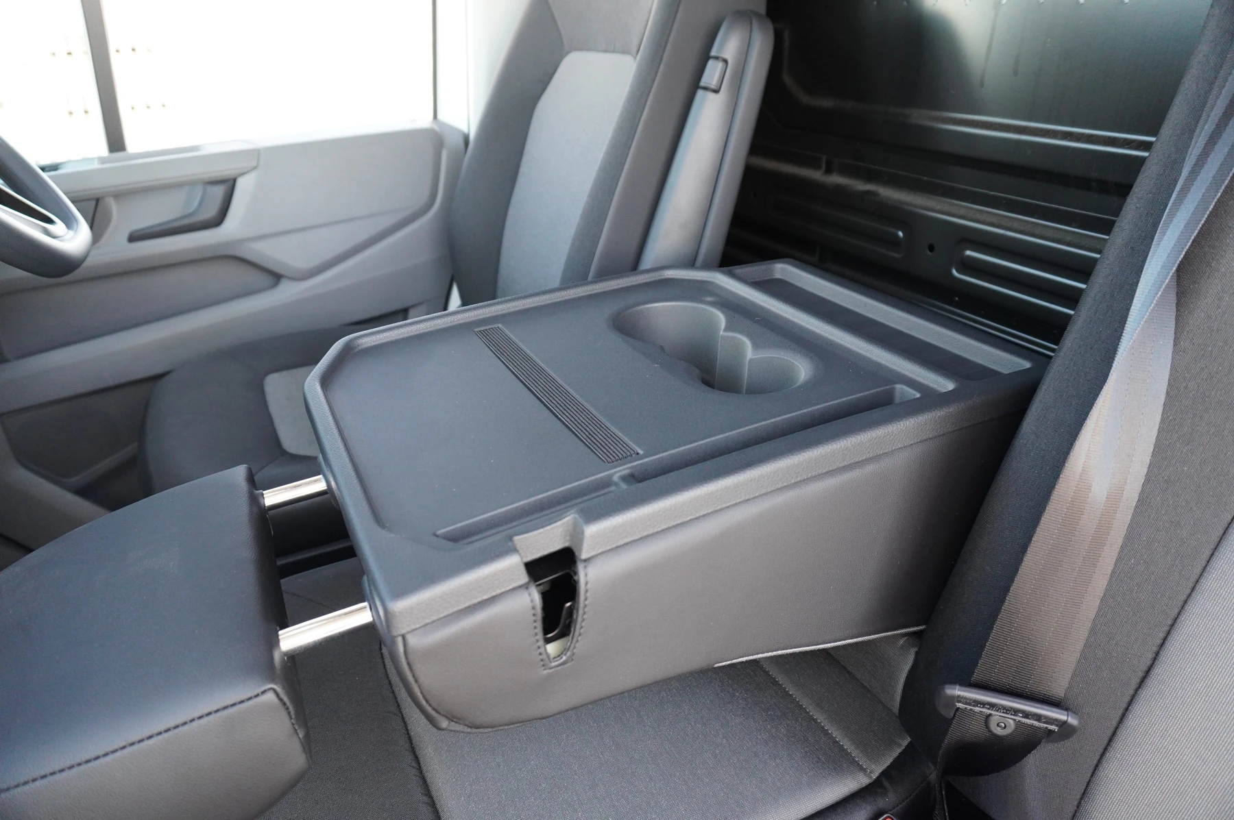 Volkswagen-Crafter-image-10