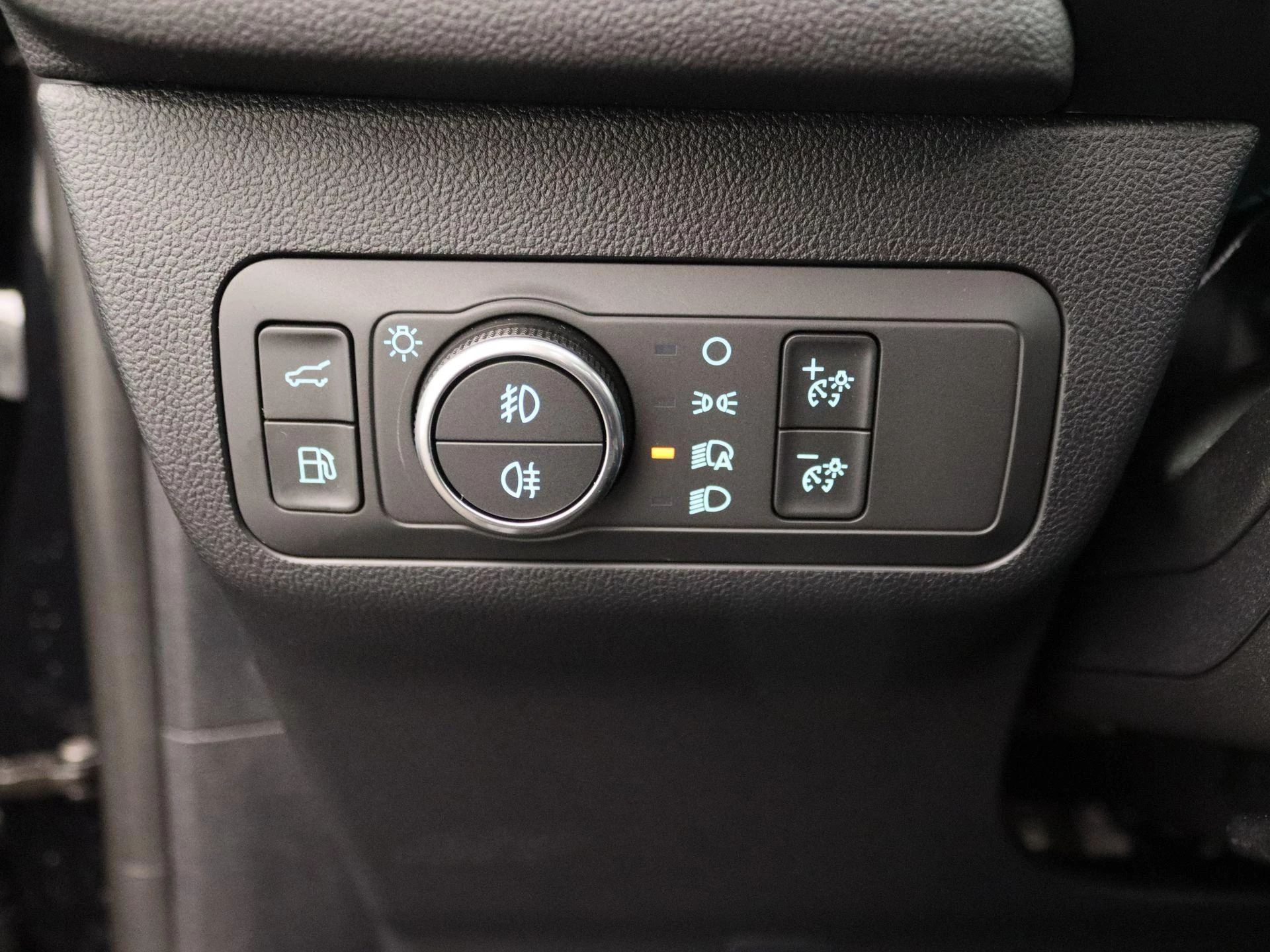 Ford-Kuga-image-24