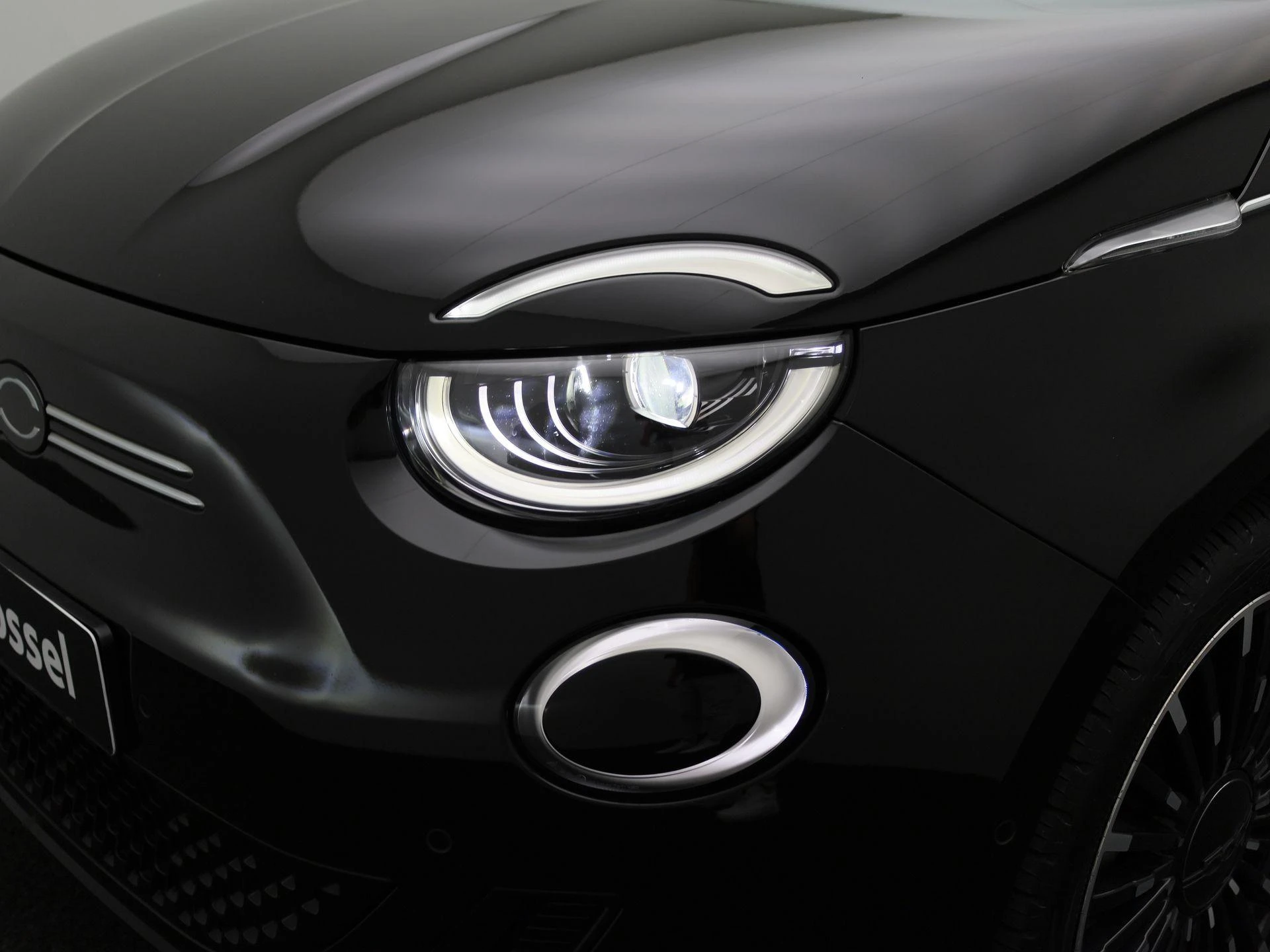 Fiat-500C-image-13