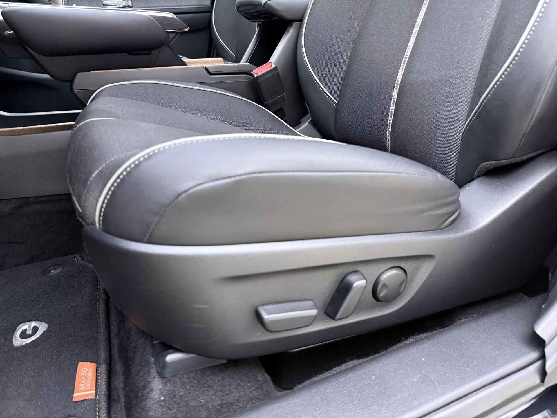 Mazda-MX-30-image-13