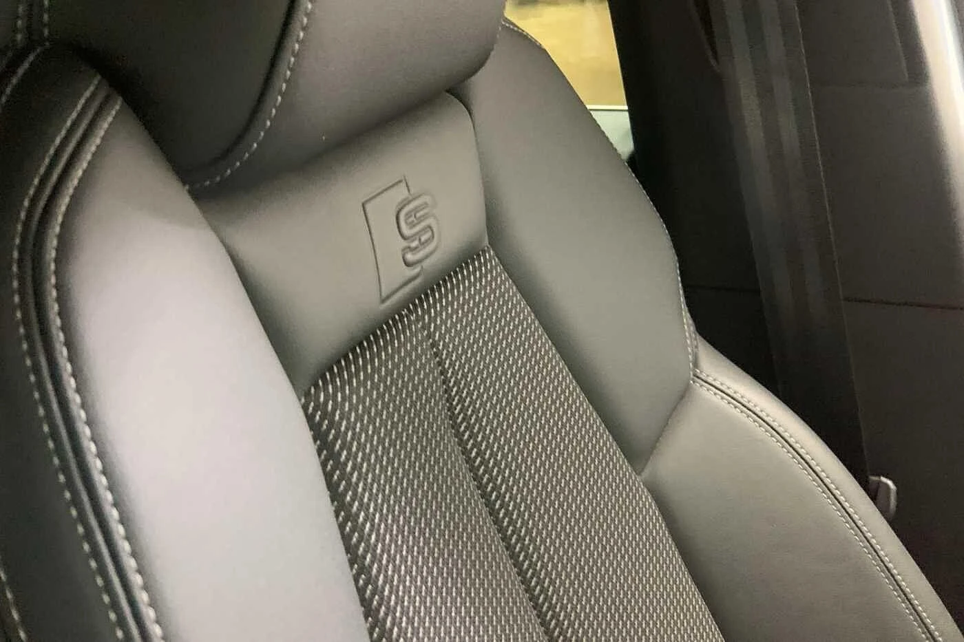 Audi-Q4 e-tron-image-16