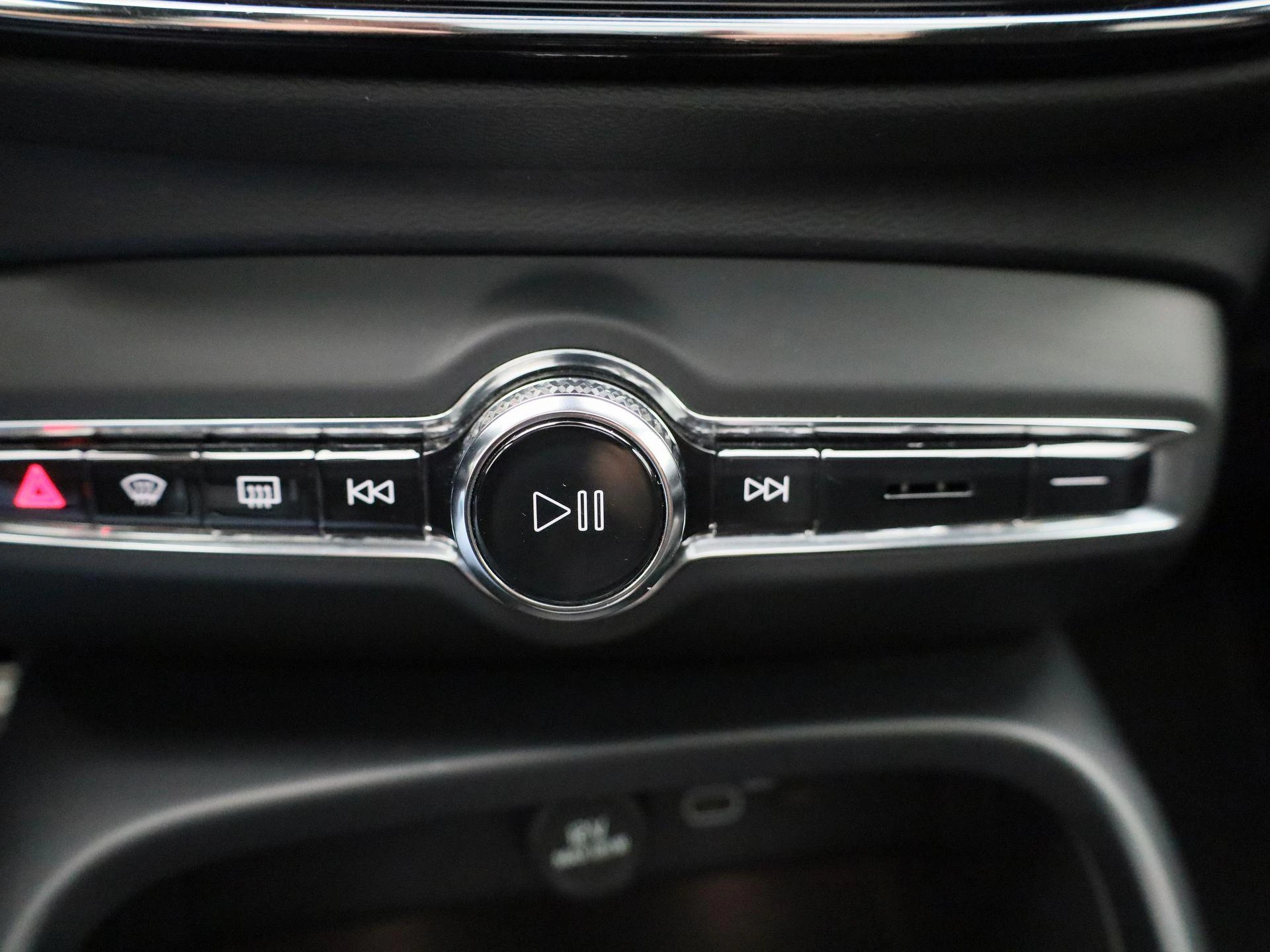 Volvo-XC40-image-24