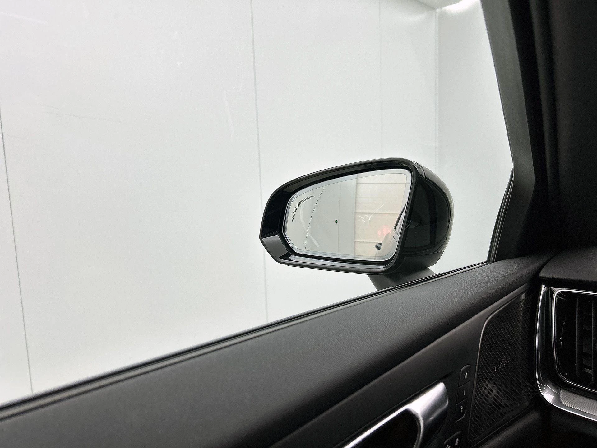 Volvo-V60-image-16