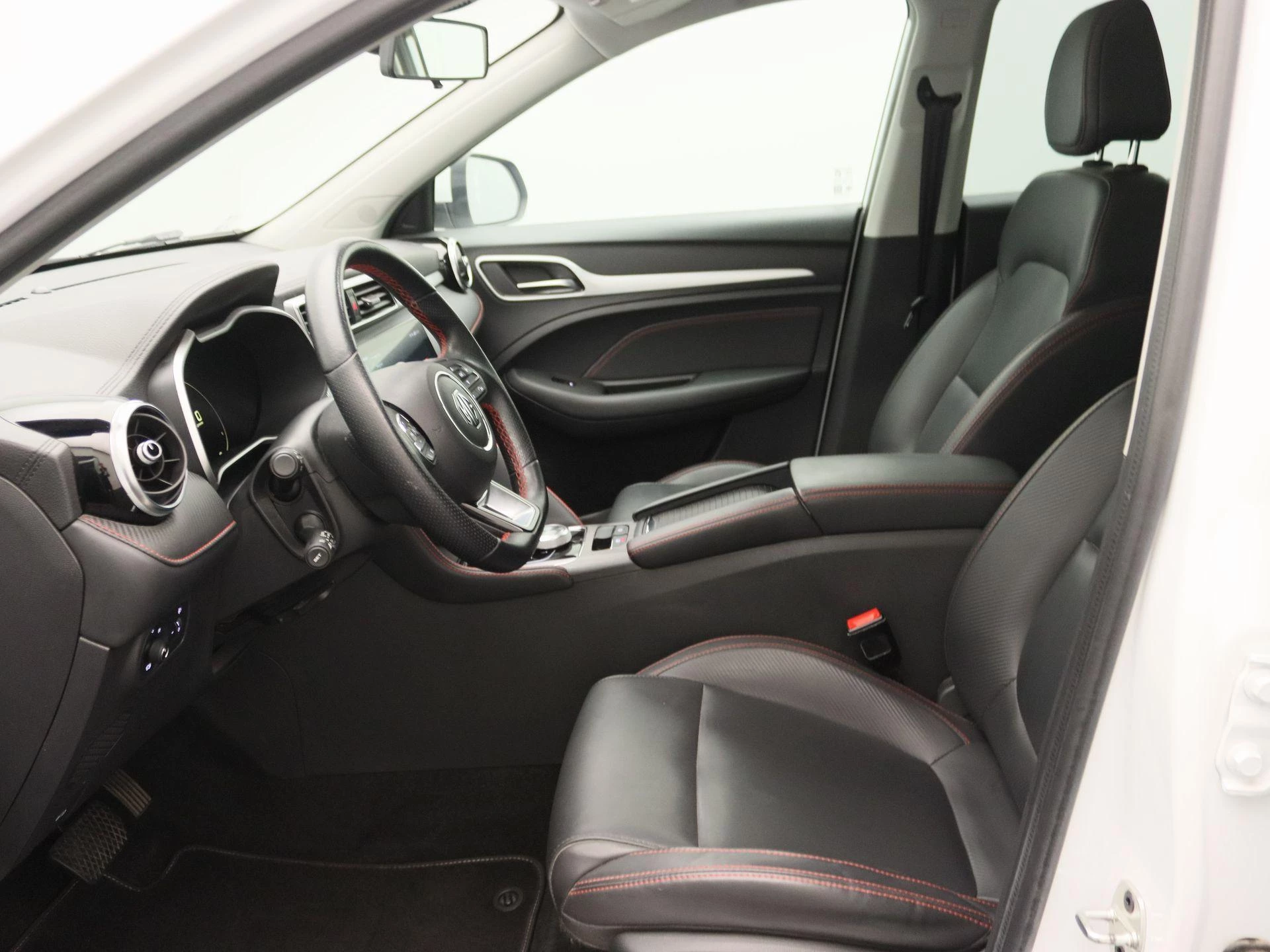 MG ZS EV Standard Range Luxury 50 kWh