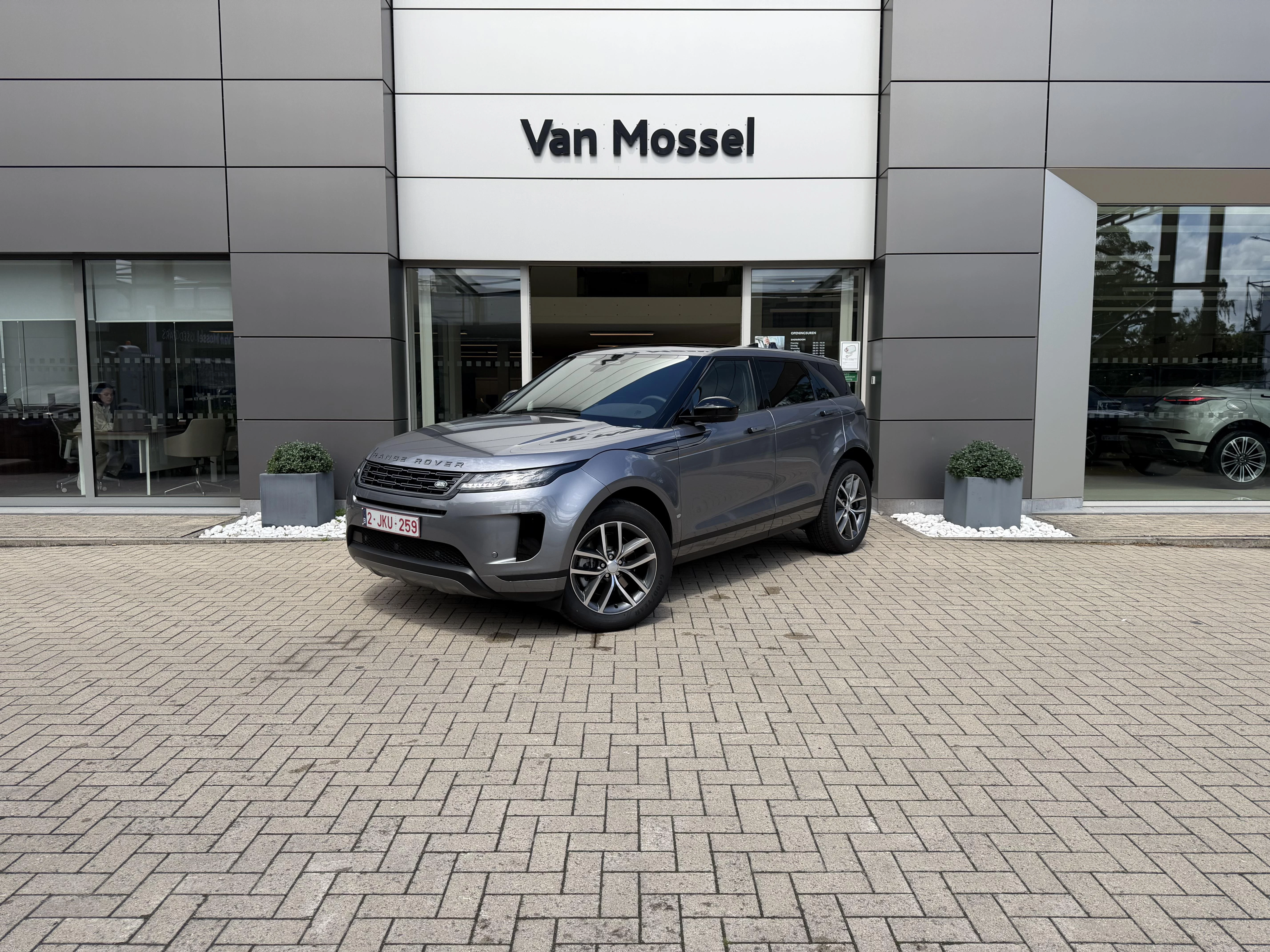 Land Rover-Range Rover Evoque-image-0