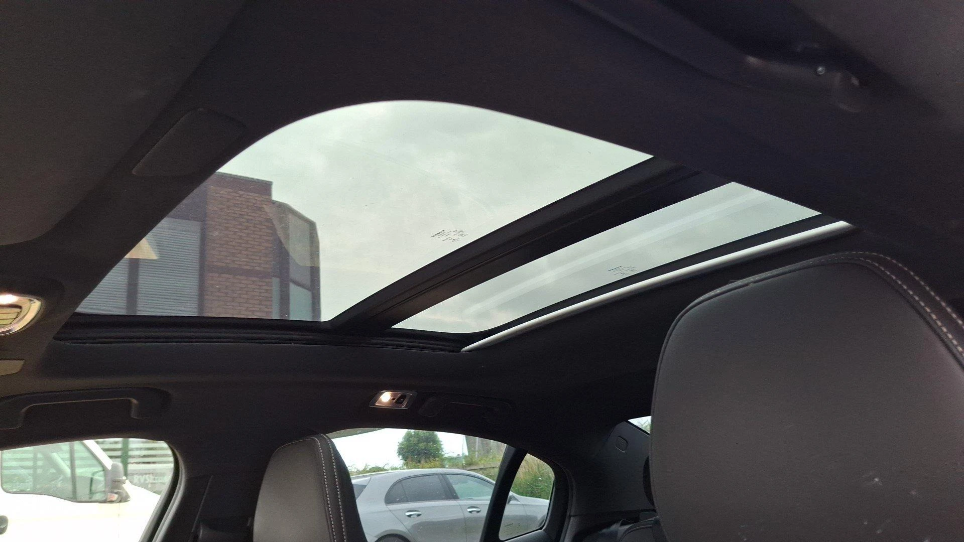 Volvo-S60-image-12