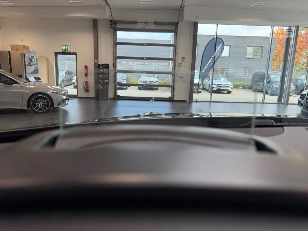 Mercedes-Benz-GLE 350 d-image-17