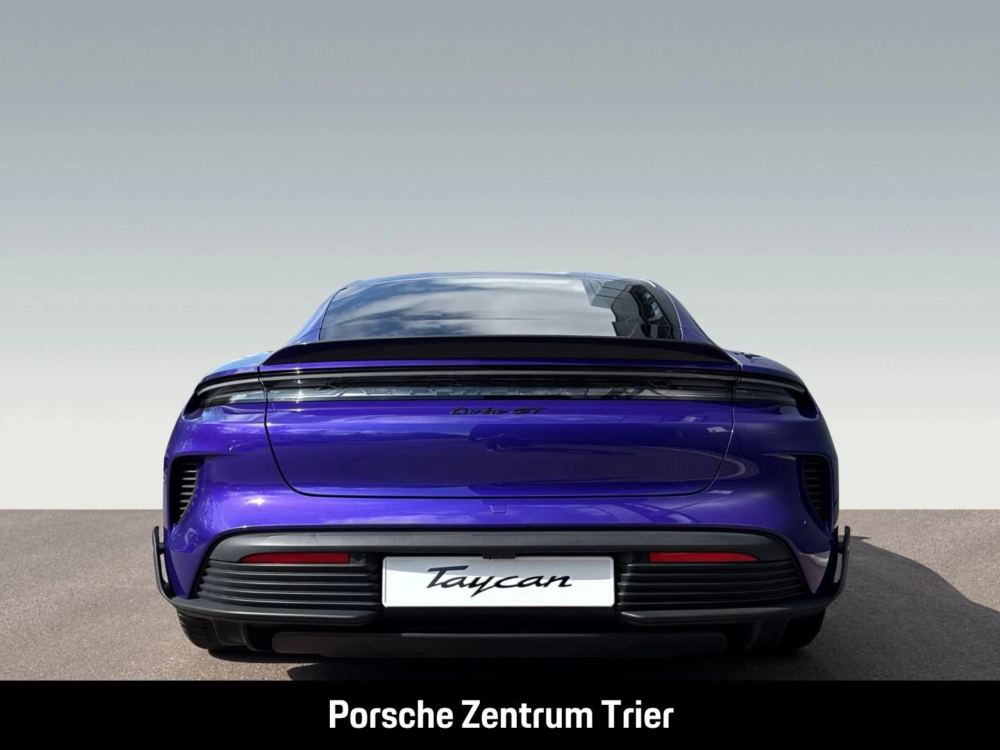 Porsche-Taycan-image-6