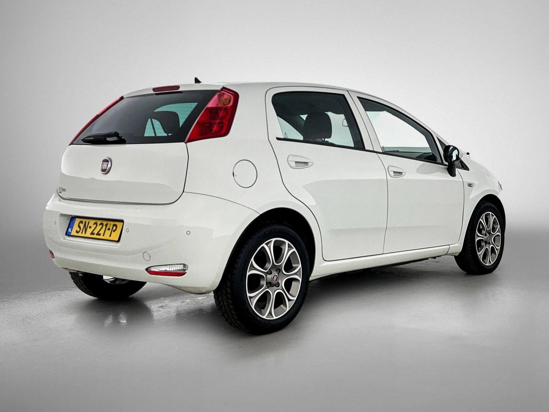 Fiat-Punto-image-3