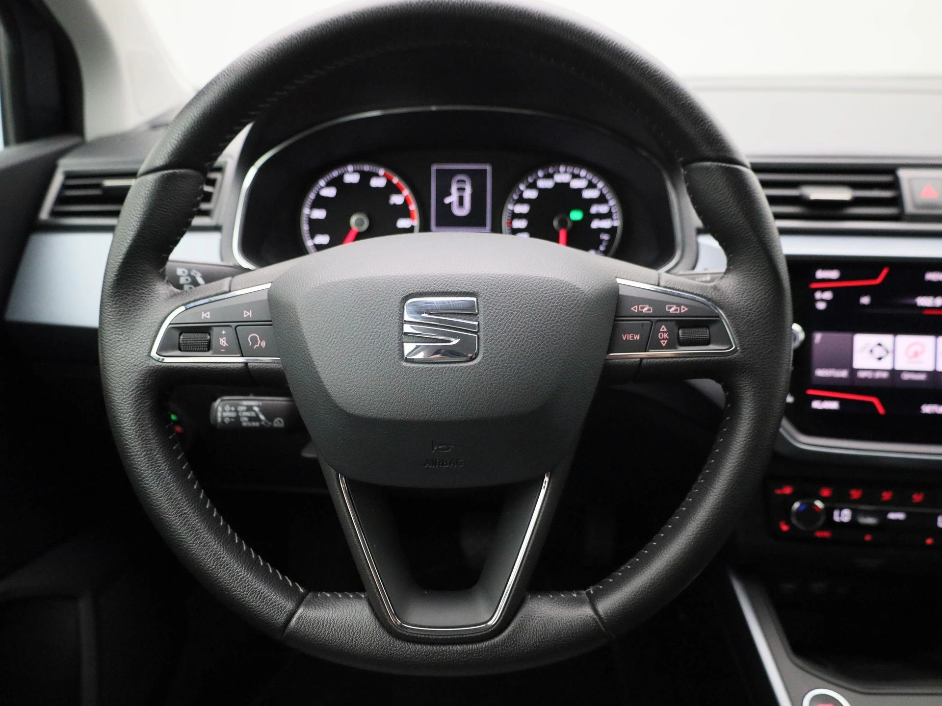 SEAT Arona 1.0 TSI Xcellence Business Intense
