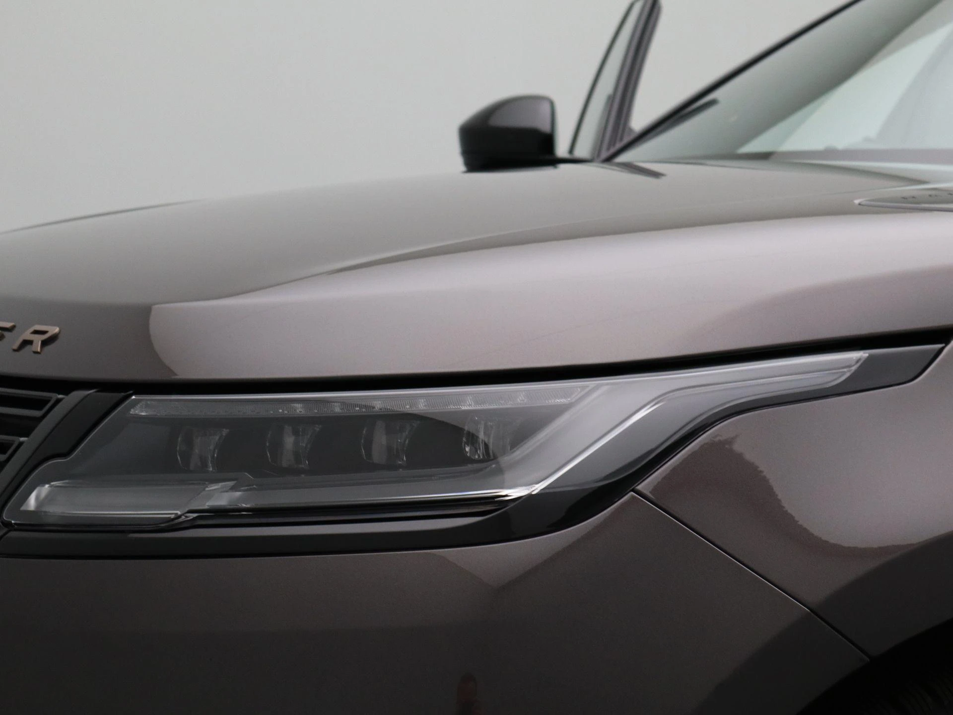Land Rover-Range Rover Velar-image-15